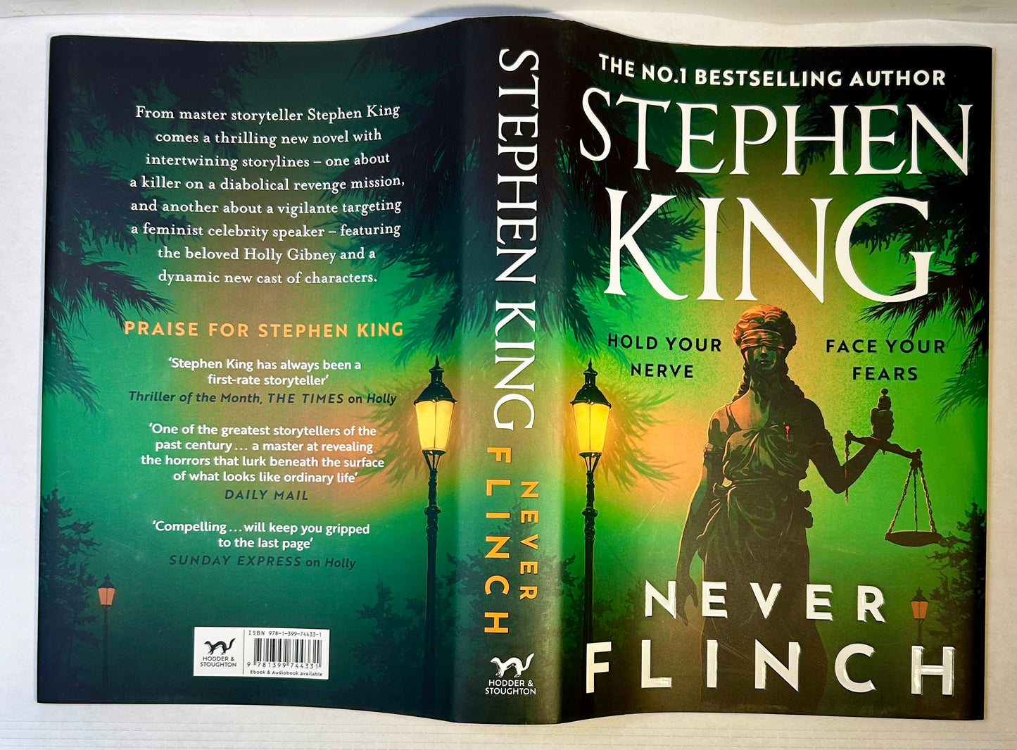 Never Flinch - Stephen King - First UK Edition
