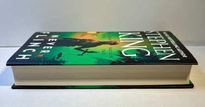 Never Flinch - Stephen King - First UK Edition