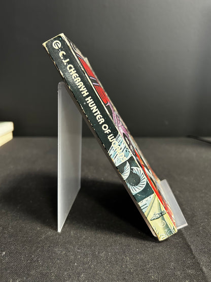 Hunter of Worlds - C J Cherryh