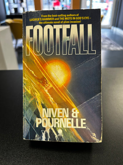 Footfall - Niven & Pournelle