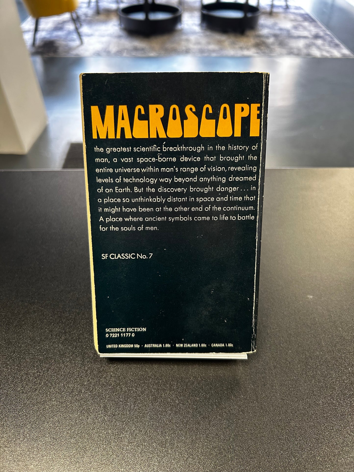 Macroscope - Piers Anthony
