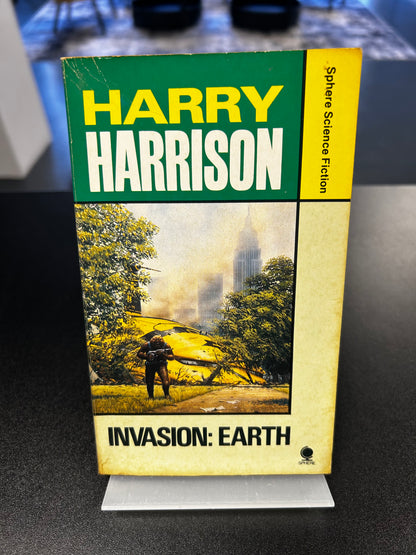 Invasion: Earth - Harry Harrison